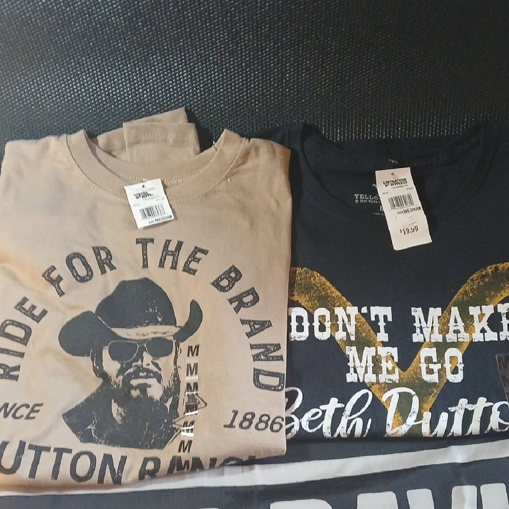 NWT Graphic Country Tee Bundle - Tan & Black